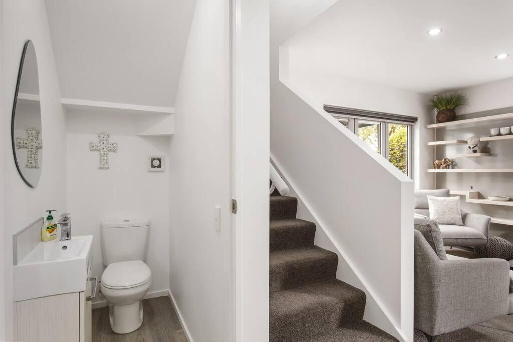 Convenient Urban Townhouse 2 Carparks Available Apartamento Christchurch Exterior foto